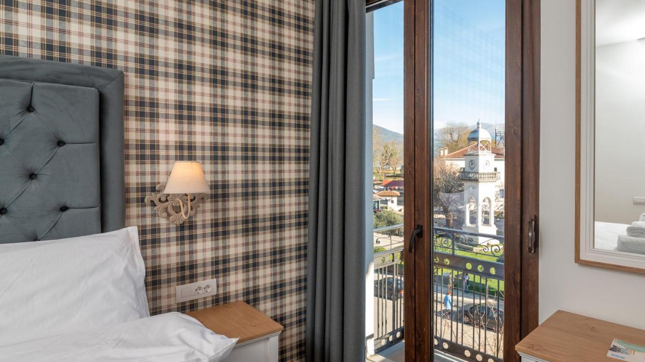 Brettania Hotel Ioánnina Eksteriør bilde
