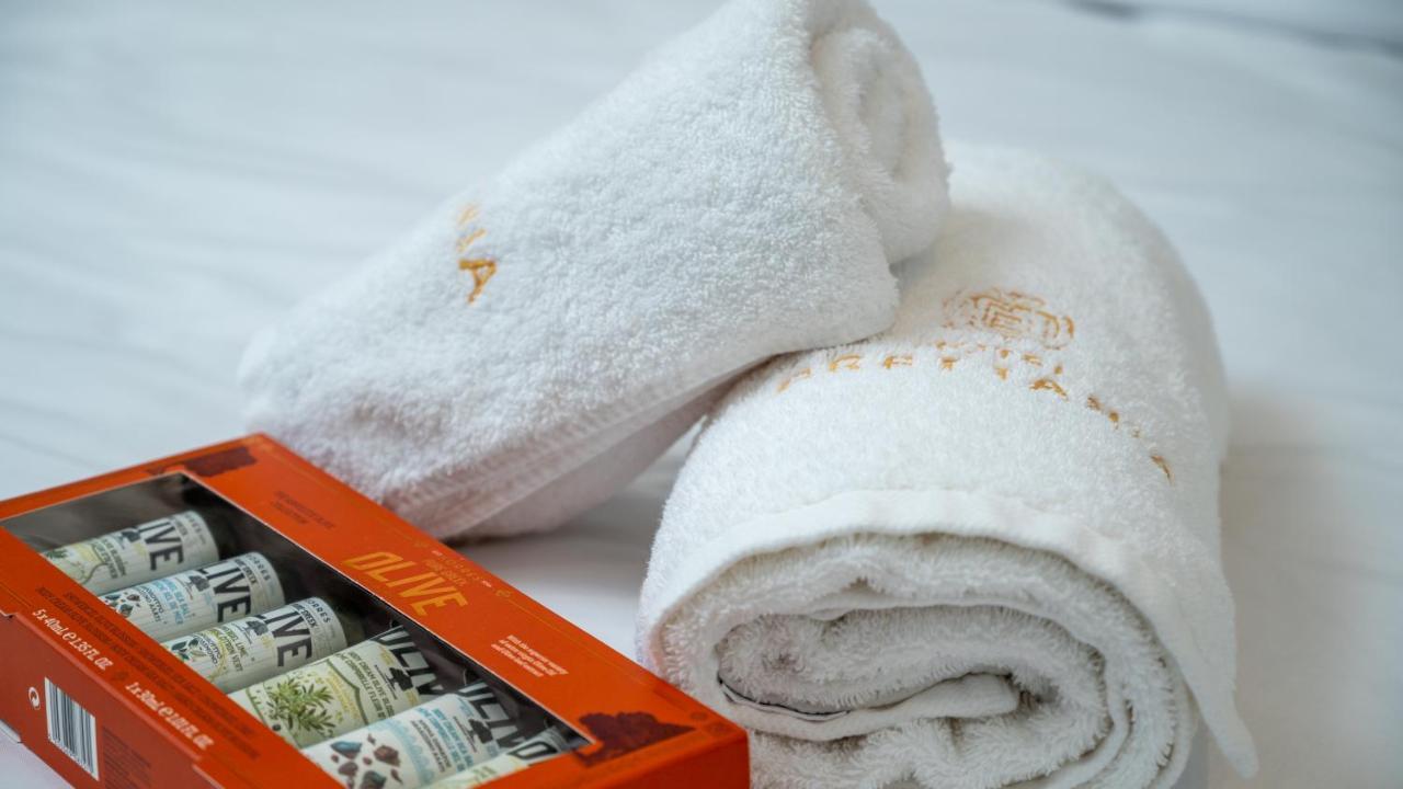 Brettania Hotel Ioánnina Eksteriør bilde